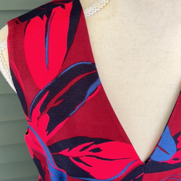 Draper James V-Neck Pleated A-Line Cocktail Dress Size 10 - Picture 3 of 8